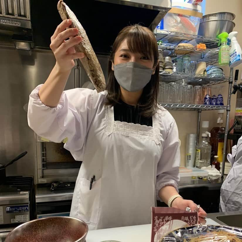 神咲詩織さんのインスタグラム写真 - (神咲詩織Instagram)「・ ・ ・ ・【居酒屋こあら🐨🍺】 ・ ・皆様こんにちは✨ ・ ・10月居酒屋こあらのご予約を本日より開始致します！ ・ ・ ・(イベントの開催は宣言などの状況でその都度変動の可能性がありますのでご了承ください🙇‍♂️) ・ ・ ・【日時】 ・2021.10.23(土) ・1部 16:00-18:30 (定員7名) ・2部 19:30-22:00 (定員7名) ・ ・【料金】 ・各部 17,000円(飲み放題、お通し、本日のお料理おまかせ3品付き) ・ ・ ・【場所】都内渋谷エリア ・参加者様にはご予約確定後、詳細をお知らせさせていただきます。 ・ ・ ・ ・【応募方法】只今よりこちらの居酒屋こあら公式InstagramアカウントのDM(@izakaya_koara )にてご予約を承ります🐨 ・ ・ ・お名前フルネーム、緊急連絡先(電話番号、メールアドレス等)、ご参加希望の部を第2～3希望まで記載の上、DMを送ってください。 ・ ・複数部参加希望の方は、その希望もそのまま記載していただけるとこちらで確認の上調整させていただきます。(応募者多数の場合は抽選となります🙇‍♂️) ・ ・例:神咲詩織 (連絡先)①1 ②2  ・ ・例:神咲詩織 (連絡先) ①両部 ②2 ③1 ・ ・ ・ ・ ・ ・応募内容は私が直接DMにて確認させていただきますので、希望に添えなそうな場合やご相談が必要そうな場合はDMさせていただきますのでチェックをしておいてください。 ・ ・またInstagramアカウントをお持ちでない方等のご予約を他の方が代行していただいても構いません🙌 ・ ・ひと言DMにその旨記載いただけましたら対応致しますのでご安心ください☺️ ・ ・ ・ ・今回も1日のみの開催となりますので皆様ご了承ください&どちらの部でも参加可能などであれば是非その旨お伝えくださると助かります🙇‍♂️ ・ ・ ・また応募人数があまりにも多い場合、予定していた開催部前にもう1部追加開催させていただく場合もあります。 ・ ・その際はまたDMにて個別にご案内させていただきますのでご対応お願い致します。 ・ ・ ・ ・応募締切は2021.10.15(金)24:00とさせていただきます！ ・ ・抽選後、当落発表と共にお振込先のご連絡等を。 ・お振込確認後、当日の詳細などを全てDMにて連絡させていただきます。 ・ ・ ・ ・その他質問などありましたらその都度DMいただけましたら対応させていただきますのでお気軽にどうぞ☺️(神咲詩織アカウントのDMは確認も返信も出来ませんので必ず居酒屋こあらアカウントのDMにお願い致します🙇‍♂️) ・ ・ ・それでは皆様よろしくお願い致します😍✨ ・ ・ ・ ・ #居酒屋こあら #かみし女将 #おばんざい #居酒屋」10月7日 15時56分 - nexter_nippon