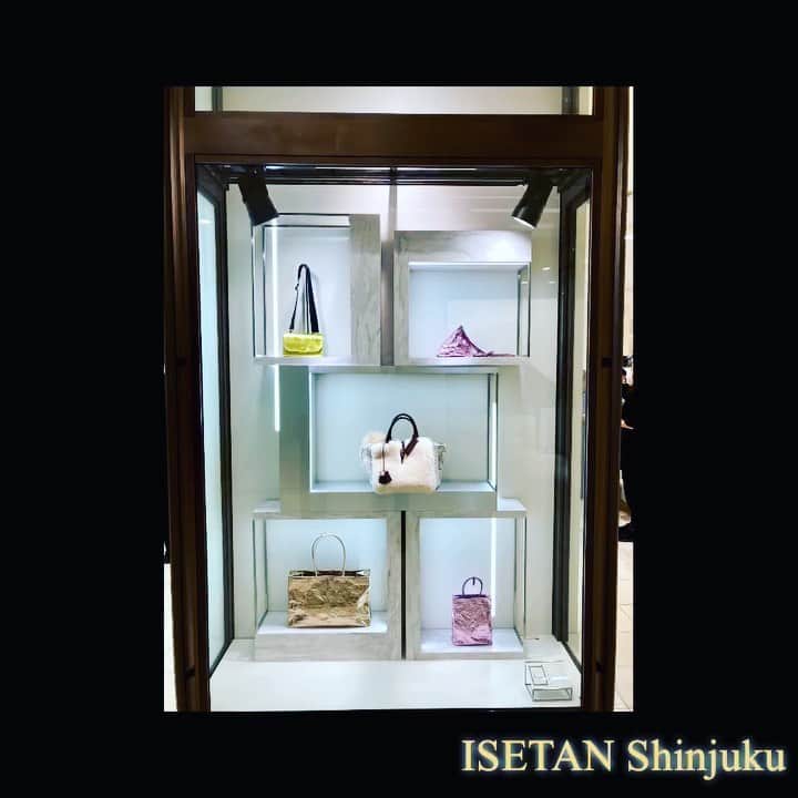 mukuのインスタグラム：「#伊勢丹新宿　#ポップアップ　#muku+CREME  #isetanshinjukustore  #2021bags #2021fashion」