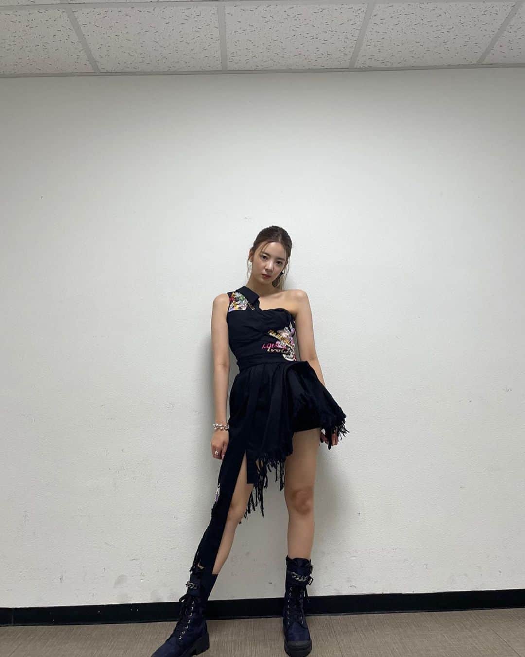 ITZYさんのインスタグラム写真 - (ITZYInstagram)「So i’m posting a lot」10月7日 16時16分 - itzy.all.in.us