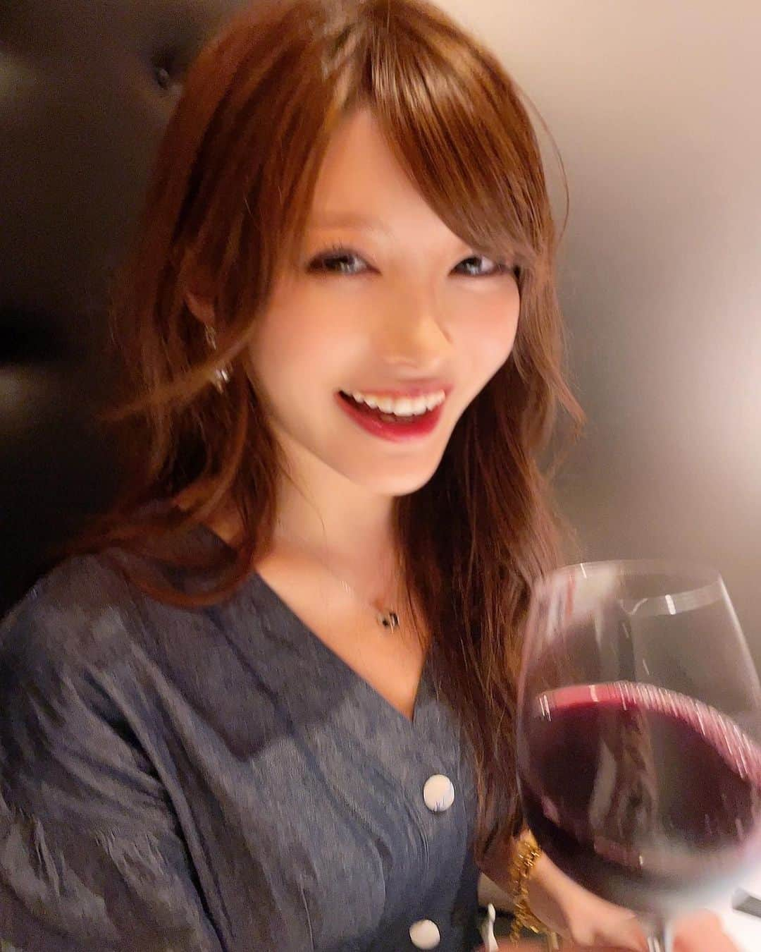 相沢みなみさんのインスタグラム写真 - (相沢みなみInstagram)「※ノンアルです🍷🍇 お酒飲めません . the drink u see like a wine is just a grape juice lol . 这是葡萄汁💜 . #相沢みなみ」10月7日 16時14分 - epoint2016