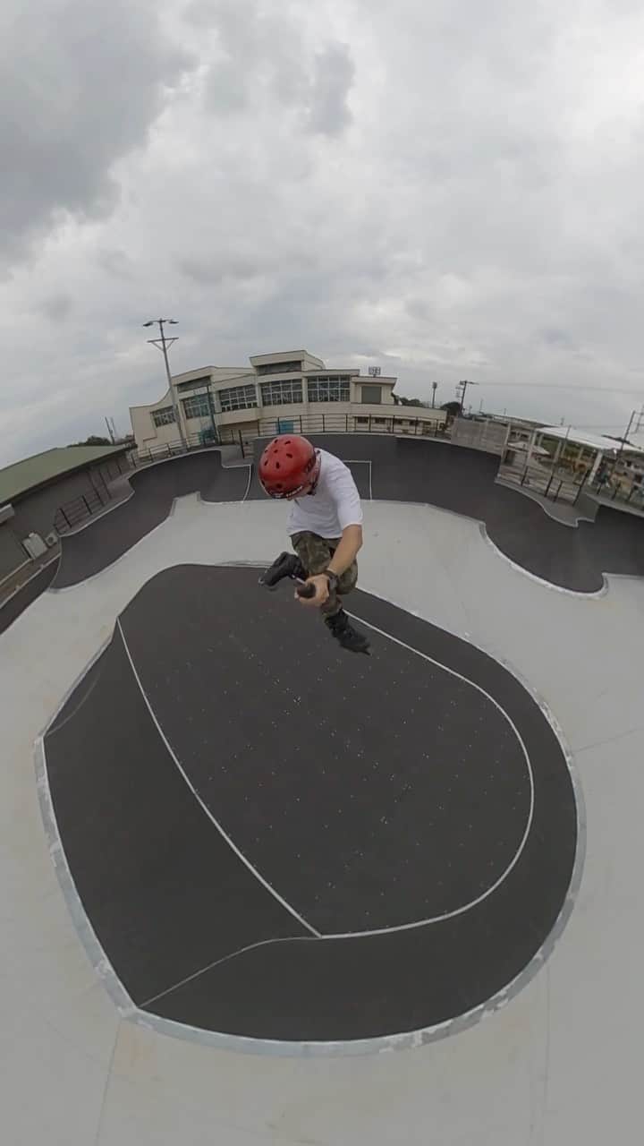 安床武士のインスタグラム：「#sakaiurbansportspark (Ibaraki Japan) 新しいスタイルでのコースレビュー！ 滑りながら喋るのって大変…笑  @goprojp   #takeshiyasutoko #安床武士 #gopro」