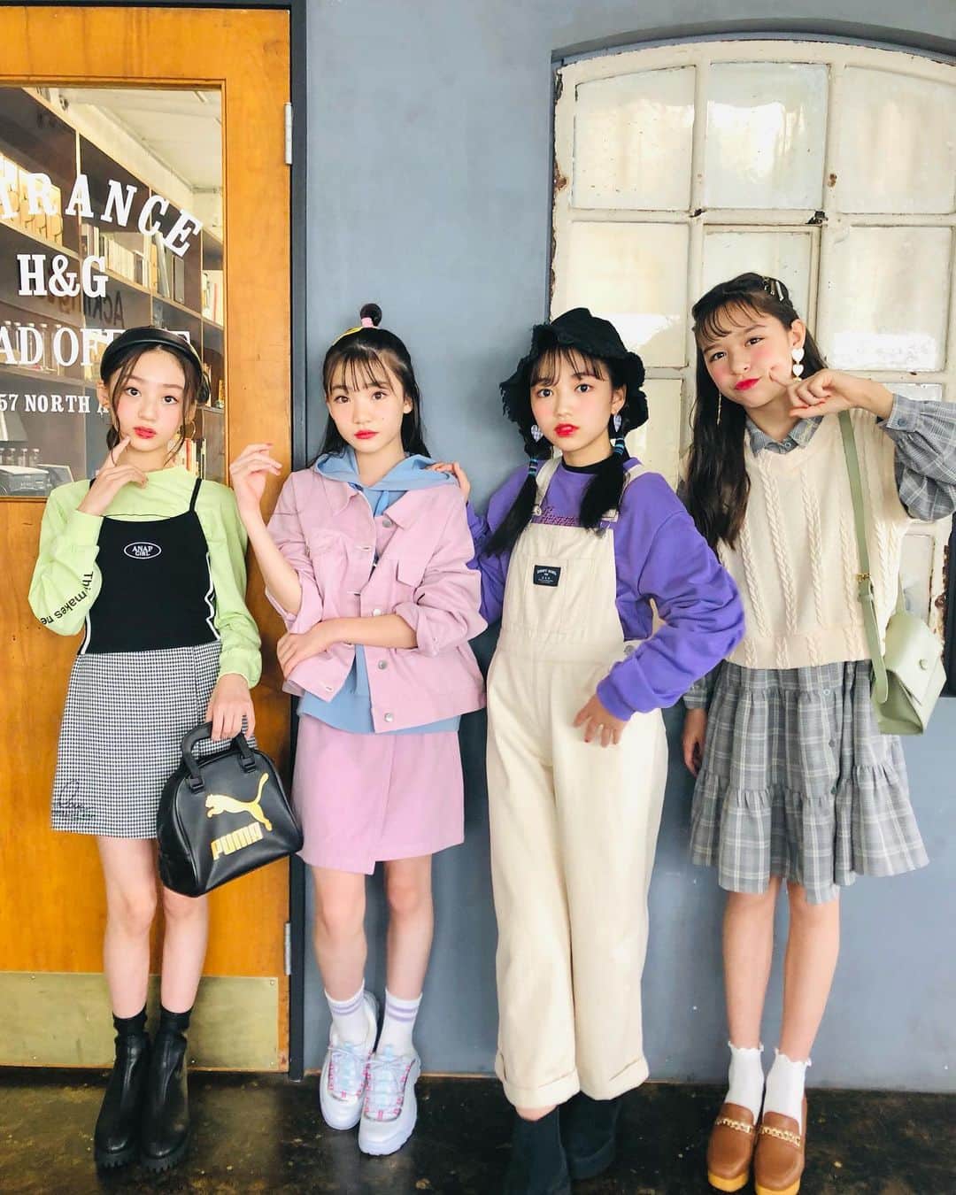 ニコ☆プチのインスタグラム：「🎃✨  秋おしゃれはじめてる？ ニコ☆プチ＋では秋コーデ＆ヘアを紹介してるよ💁🏻‍♀️🍂  #飯尾夢奏 #土屋希乃 #星名ハルハ #星乃あんな」
