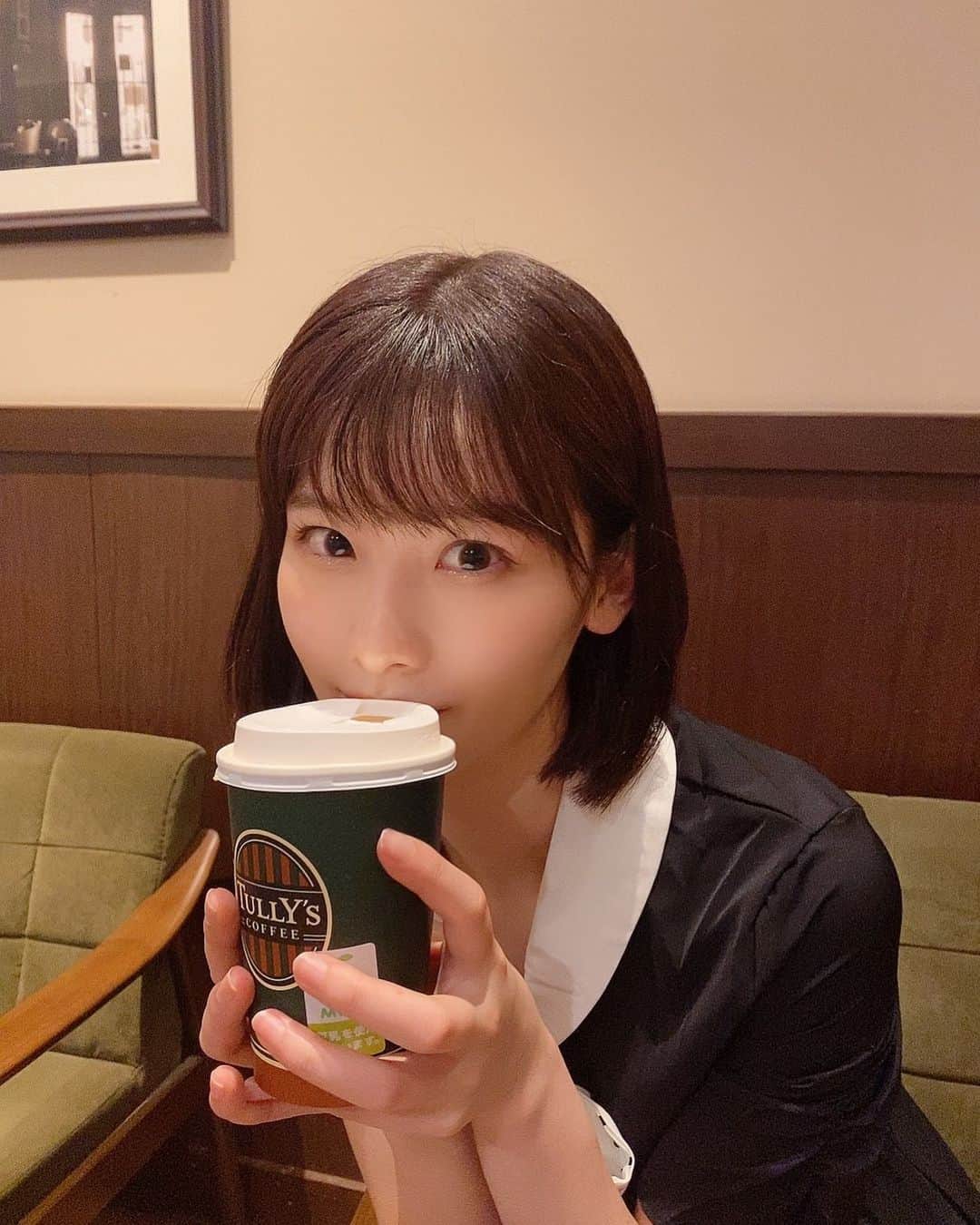 浅井七海さんのインスタグラム写真 - (浅井七海Instagram)「. パンプキンラテだいすき~~~~😉☕️ ⁡ I love pumpkin latte~~~~😉☕️」10月7日 19時57分 - naamin48_