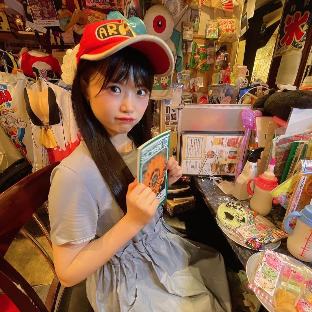 出口結菜さんのインスタグラム写真 - (出口結菜Instagram)「《🐙#梅田　#放課後駄菓子バーaー55》 ⁡ 【1時間500円❗️駄菓子・アイス食べ放題🍡】 ⁡ ⁡ ゲームもコスプレも、自由帳にお絵描きもできちゃう遊び心満載のお店✨ ⁡ ⁡ 駄菓子だけじゃなくて給食セットとかもあるから 子供から大人まで楽しめる☺️✊ ⁡ ⁡ ⁡ ⁡ ⁡ ⁡ #駄菓子 #駄菓子屋 #駄菓子バー #食べ放題 #遊び心 #遊び場  #お菓子 #おかし #梅田グルメ #梅田カフェ #梅田居酒屋 #昭和レトロ #レトロ #喫茶店 #大阪喫茶店 #秘密基地 #大阪 #隠れ家カフェ #あられちゃん  #岡本怜奈 ちゃん#ラビグルメ」10月7日 20時38分 - yui_laby0622