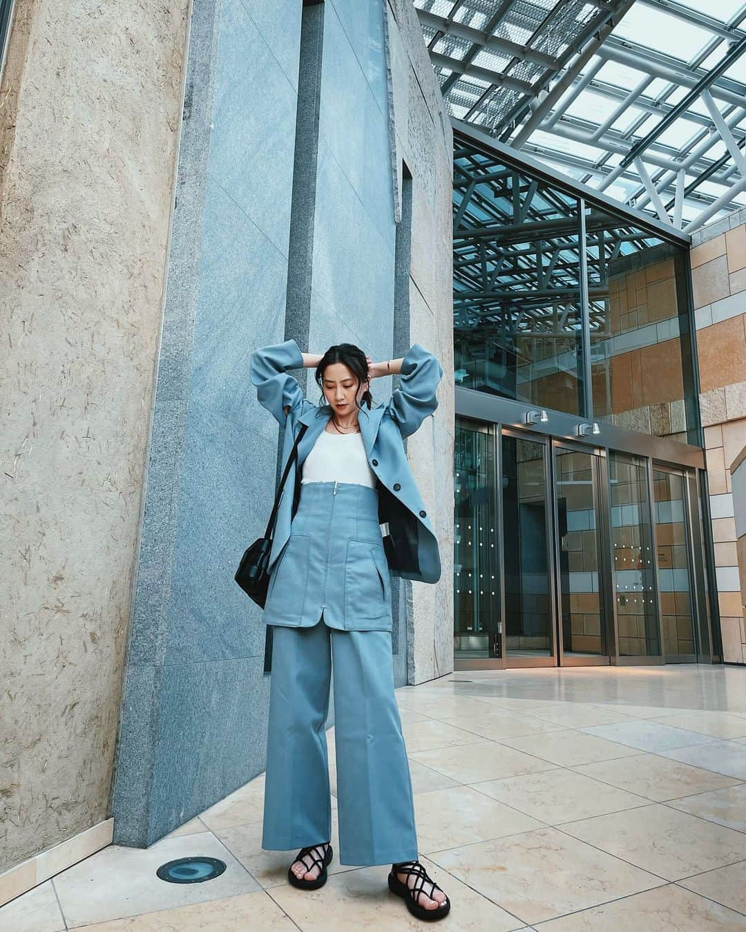 河北麻友子さんのインスタグラム写真 - (河北麻友子Instagram)「FASHION 3 PIECE SET: MAISON SPECIAL  SANDALS: Teva BAG: Bottega Veneta  #FASHION #OOTD #麻友コーデ」10月7日 21時03分 - mayukokawakitaofficial