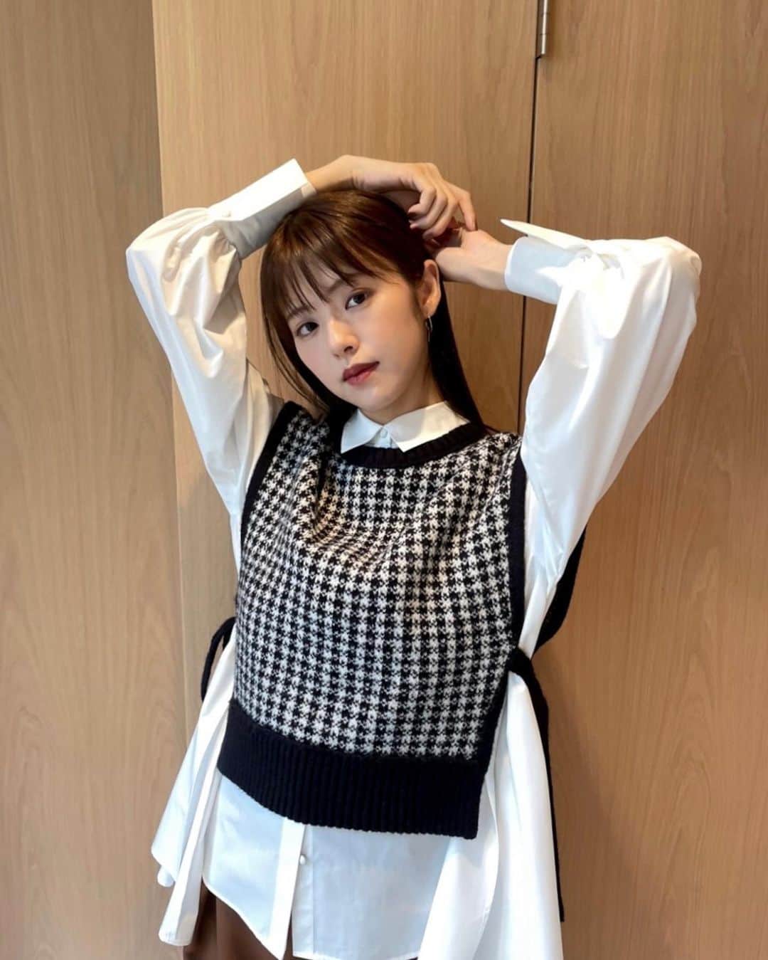 鈴木ゆうかさんのインスタグラム写真 - (鈴木ゆうかInstagram)「. 本日も #JKからやり直すシルバープラン 撮影でした！ラストスパート！お楽しみ！  お洋服は　@lily_brown_official ♡」10月7日 21時29分 - yuu_pl
