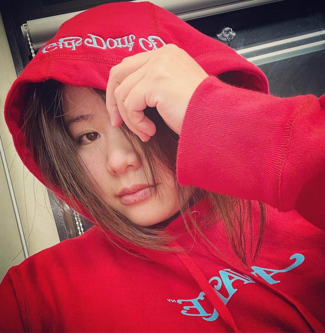 ゆい/スターリーズさんのインスタグラム写真 - (ゆい/スターリーズInstagram)「#red  明るい服好きやねんなぁ〜👘  #starys #YouTube #youtuber #photo #star #osaka #スターリーズ #ユーチューブ #スターリーズゆい」10月7日 21時41分 - yui_starys