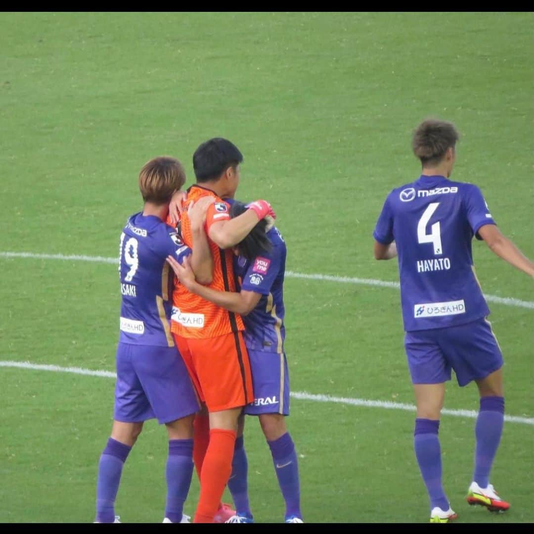 野上結貴さんのインスタグラム写真 - (野上結貴Instagram)「🔥🔥🔥  #サンフレッチェ広島#sanfrecce #2#エディオンスタジアム#ホーム#雰囲気#一体感#最高だったー #NIKE#new balance」10月7日 22時08分 - yuukinogami0420