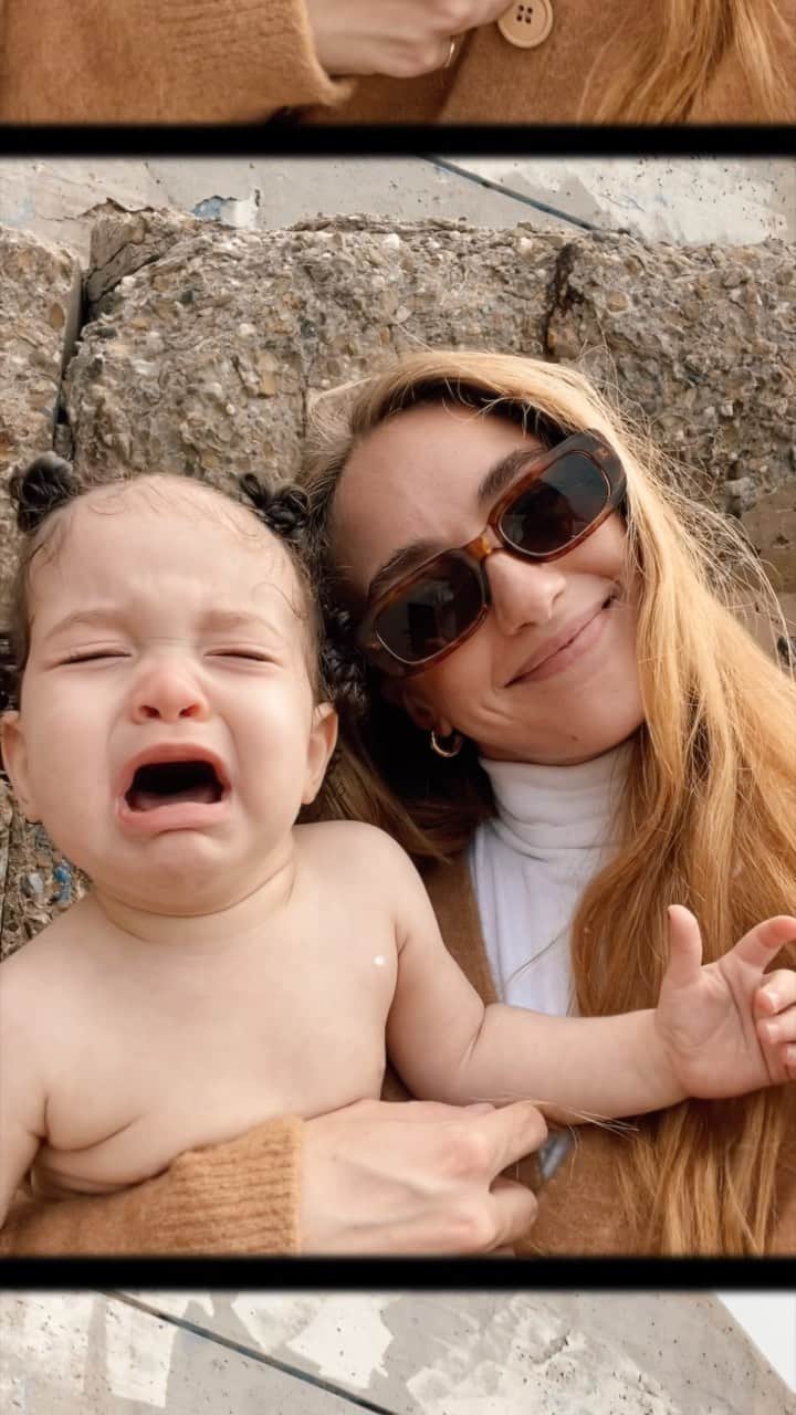 デイジー・クレメンタイン・スミスのインスタグラム：「HAPPY BIRTHDAY RUMBLE HONEY 🐝  I find it deeply disturbing that you cry when I hold you, and that I’m not your favorite aunt. But I guess something’s gotta keep me humble   *cue “It’s my party and i‘ll cry if I want to”*」
