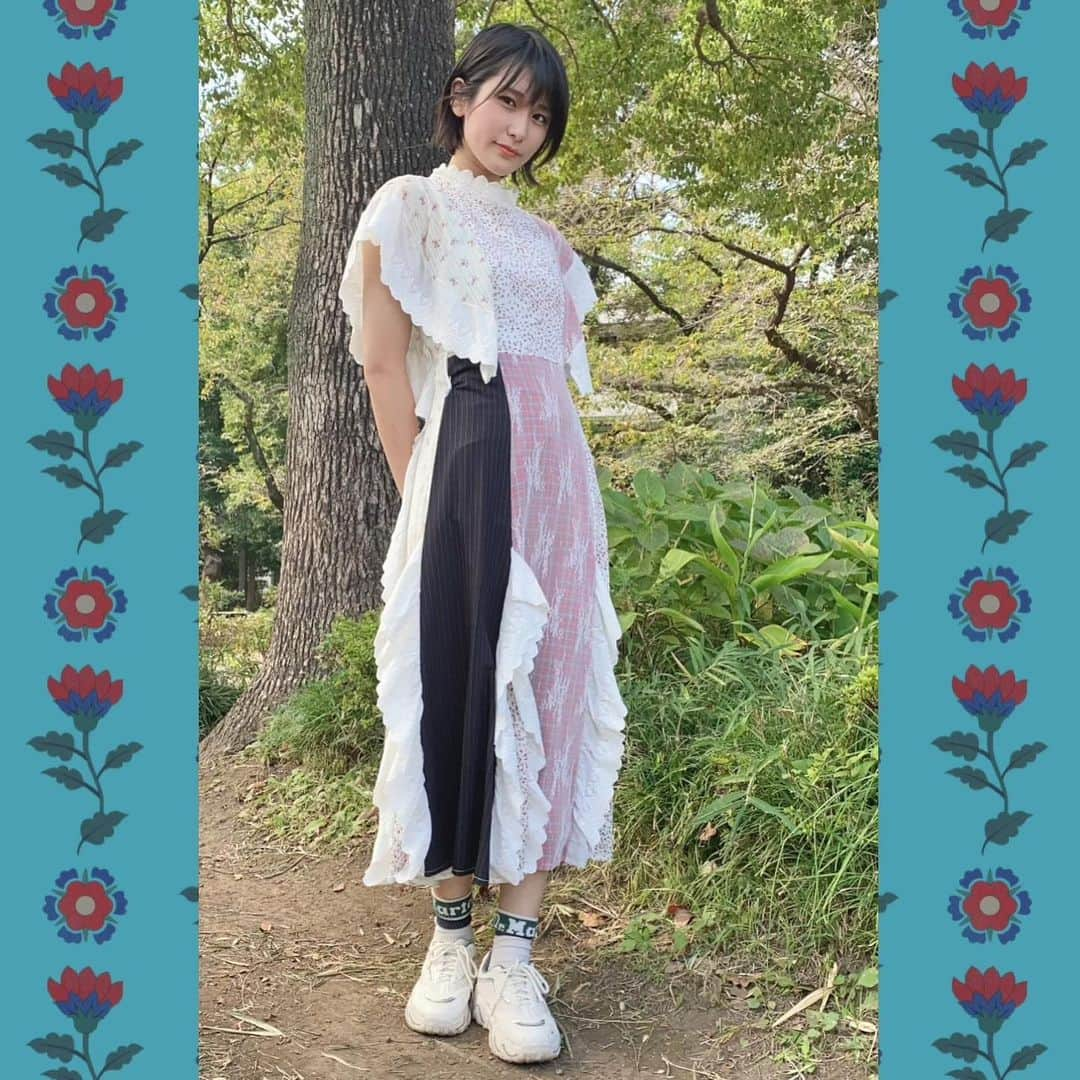 来栖うさこさんのインスタグラム写真 - (来栖うさこInstagram)「💐  何故か、購入して忘れていた ワンピースを着ました👗  そして踊りました💃  https://youtu.be/yb--izH_NkY  ちょっとおしゃれにしたかったんやけど、背景色がちょっとずつ違いました。統一したらいいのに(@￣ρ￣@)?  踊ってみた、見てね〜  #来栖うさこ  #齧り付きたいお尻 #愛媛県産グラドル #グラドル #グラビア #ショートカット女子 #お尻 #model #cosplayer #ワンピース #柄ワンピース」10月8日 19時23分 - kurusu_usako