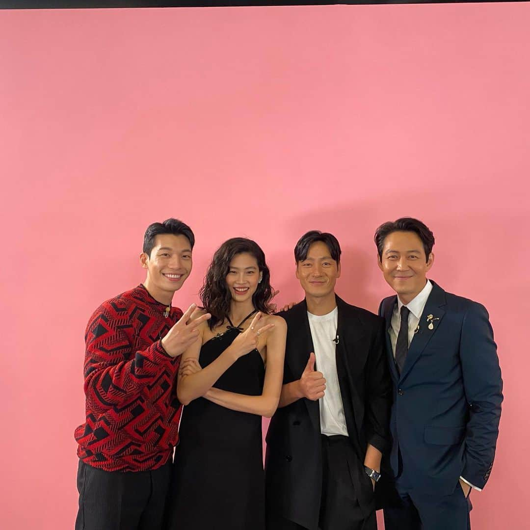 イ・ジョンジェさんのインスタグラム写真 - (イ・ジョンジェInstagram)「#박해수 #위하준 #정호연 #이정재 #squidgame #FallonTonight #leejungjae」10月8日 11時31分 - from_jjlee