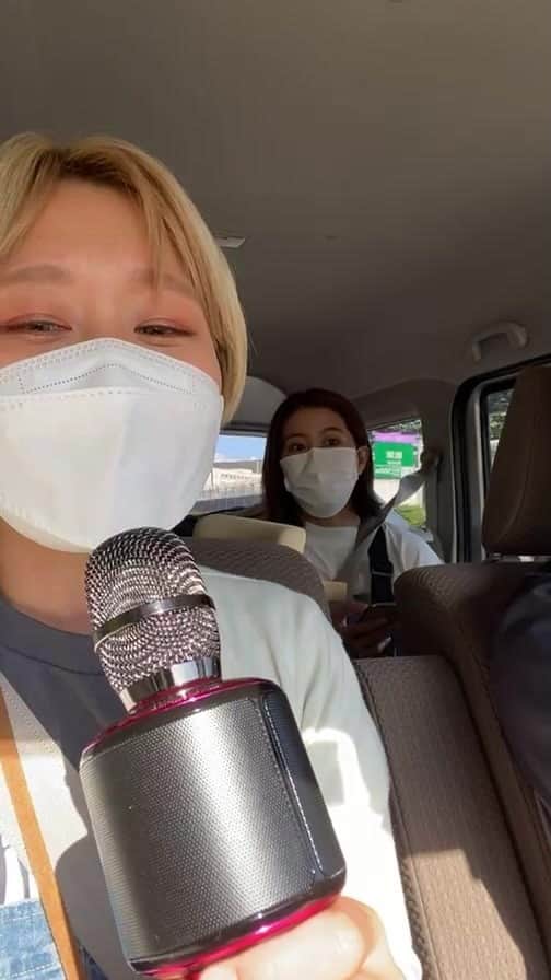 ロシアン佐藤のインスタグラム：「出雲拠点に行くまでの道中😘 #道中ソーシャルディスタンスで会いましょう大作戦」