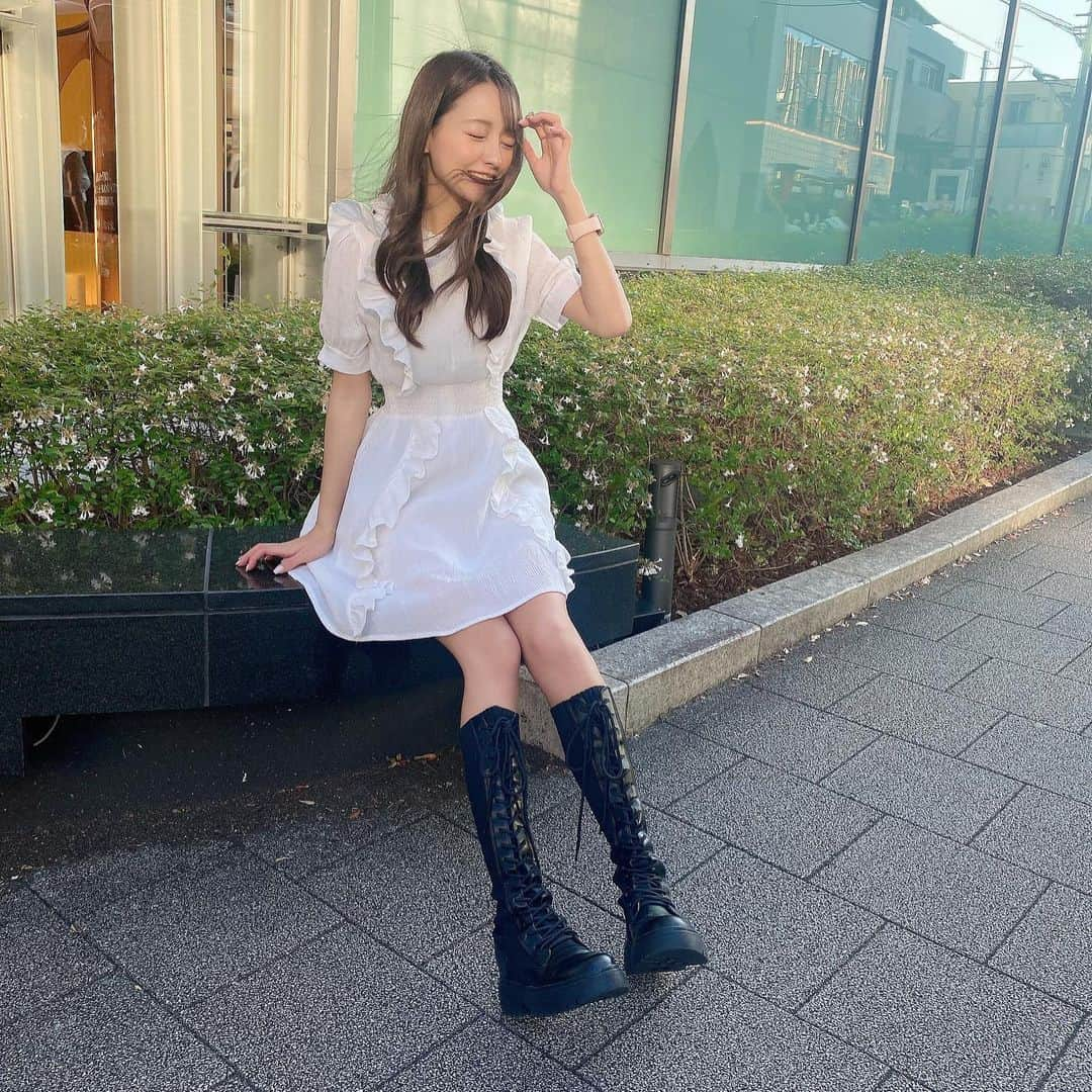 加藤ゆりなさんのインスタグラム写真 - (加藤ゆりなInstagram)「この日は暑かった！ まだまだ夏服いけるね✨ @lilmy__official で甘めの洋服着てみた〜💗💗 甘めもたまに着たくなる  #lilmy #リルミイ　#lilmy_ootd  #lilmy_ootd #全身コーデ #秋コーデ　#ワンピースコーデ #ootdfashion」10月8日 20時10分 - _yuringo_