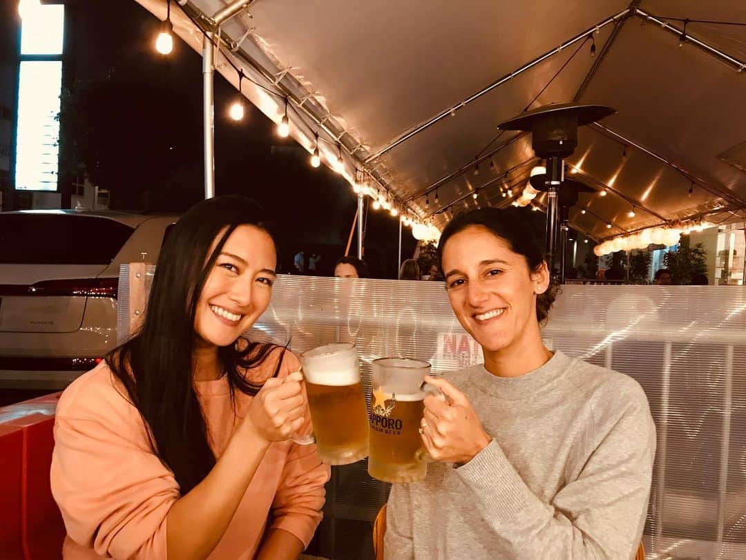 矢吹春奈さんのインスタグラム写真 - (矢吹春奈Instagram)「It was such an amazing day out with you @catarojas7  Please come back to LA soon with Alex🥰❤️ P.S. Thanks for the book👍✨」10月9日 3時20分 - yabukiharuna