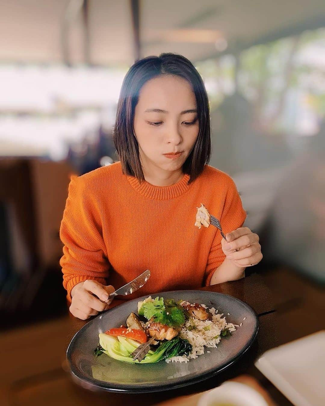 水崎綾女さんのインスタグラム写真 - (水崎綾女Instagram)「lunch time /IVY PLACE breakfastもおすすめ〜♡ 今の時期はテラスも気持ちいいよね！  Orange KNIT @milaowen_official   #アイビープレイス #ivyplace #ランチ #代官山 #daikanyama #🍴 #lunch #breakfast #朝食」10月9日 8時56分 - misakiayame