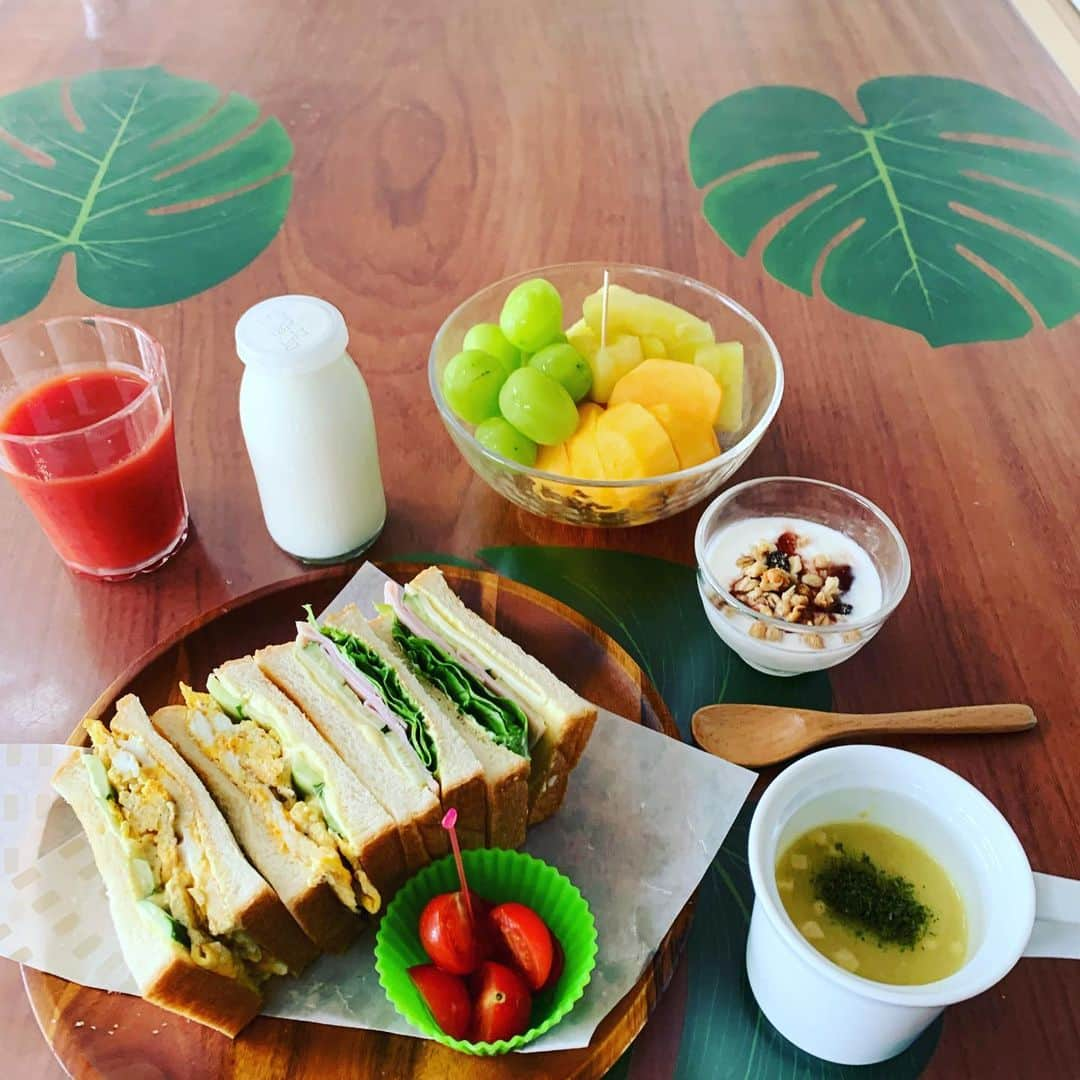 金村義明さんのインスタグラム写真 - (金村義明Instagram)「朝食 のがみの食パン🍞サンド 小田孔明&キャディーさん頑張れーー MBSベースボールパーク⚾️ 神宮球場ヤクルト阪神戦 AM1179FM906ラジコ 実況金山泉アナウンサー 解説金村義明 18時試合開始」10月9日 10時33分 - yoshiaki_kanemura