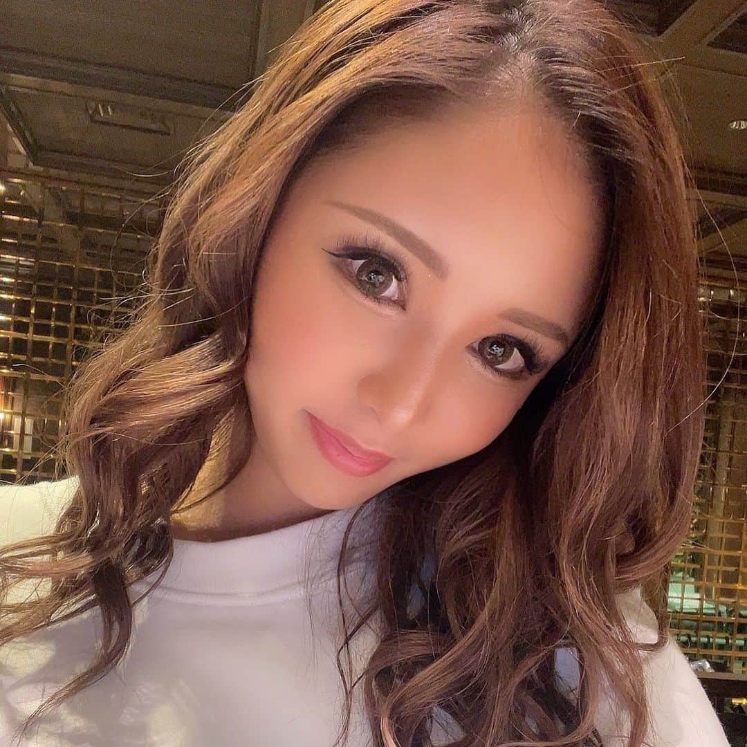 藤咲ひなたのインスタグラム：「おはようございます☀ 今日めっちゃ晴天」