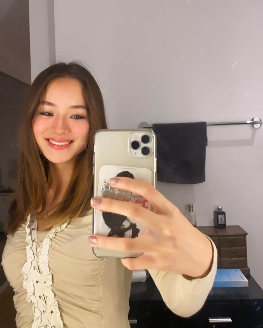 サクラ・キルシュさんのインスタグラム写真 - (サクラ・キルシュInstagram)「🪞   mirror selfie’s  ミラーセルフィー」10月9日 18時26分 - sakura_kirsch