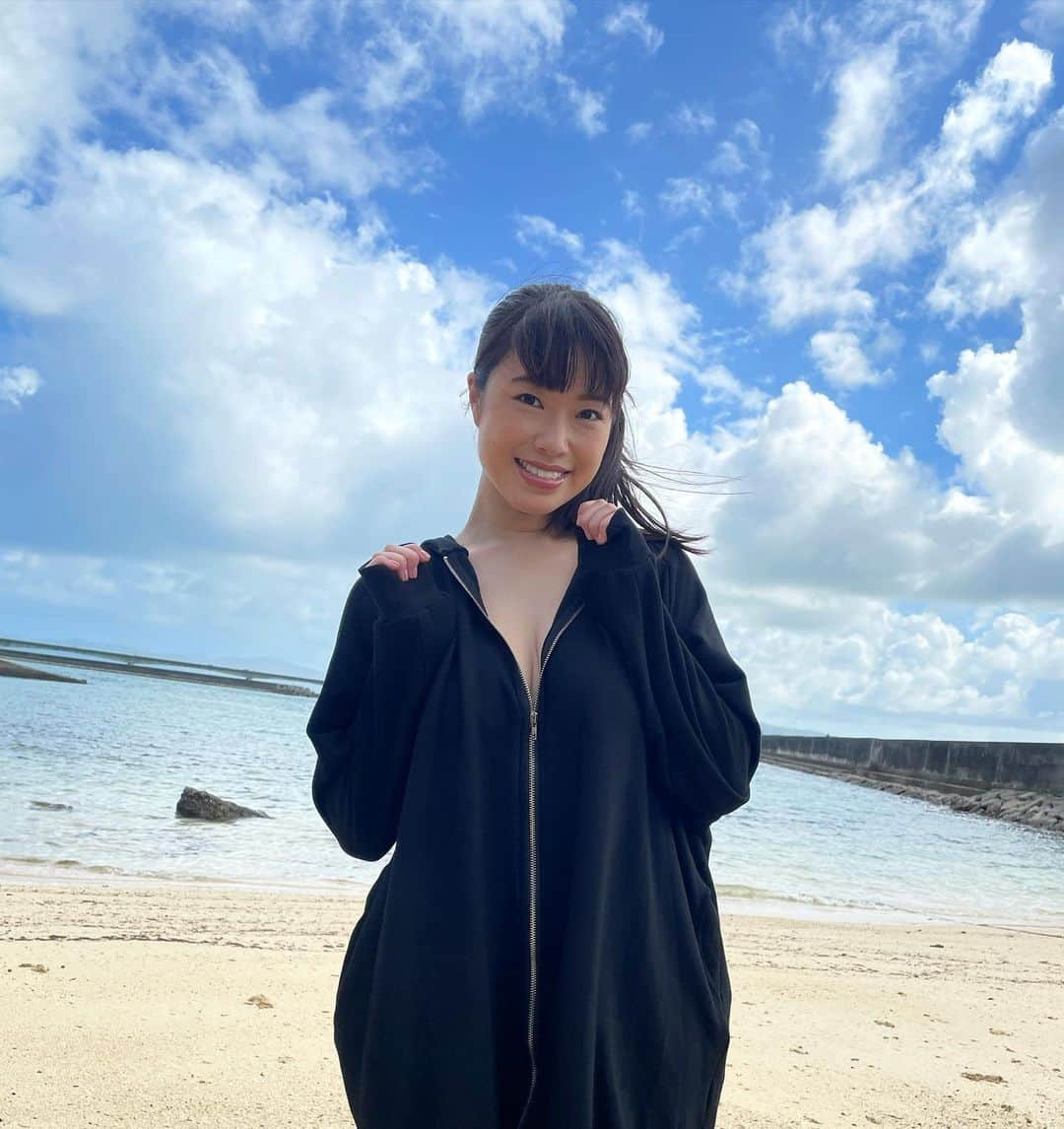 小田飛鳥さんのインスタグラム写真 - (小田飛鳥Instagram)「撮影で久々に沖縄✈︎ 夏をもう少しだけ取り戻す❤️‍🔥 #沖縄 #okinawa」10月10日 0時06分 - asuka_oda_0320