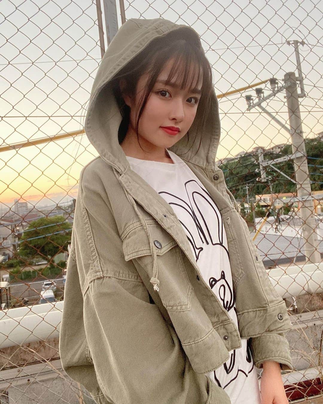 りりさんのインスタグラム写真 - (りりInstagram)「ZARA🙂 うさちゃんもジャケットもかわい🤩🤩🤩 #showroom #おりり ...