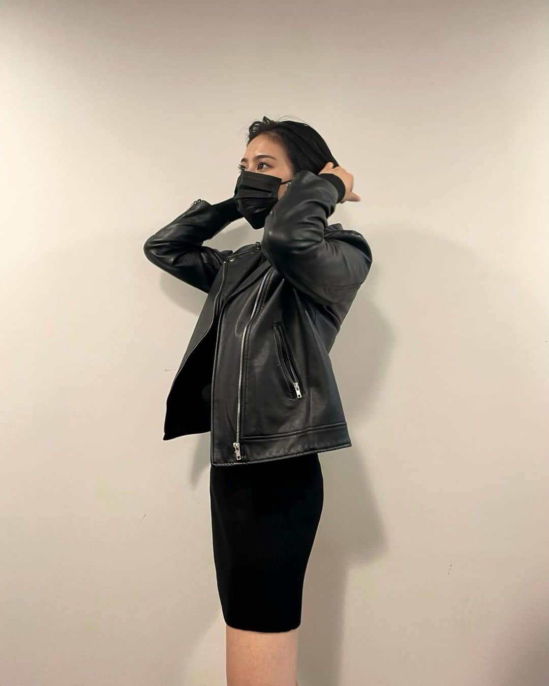安齋星来さんのインスタグラム写真 - (安齋星来Instagram)「all black. #ootd   Tight dress: @murua_official」11月7日 18時10分 - seiraanzai