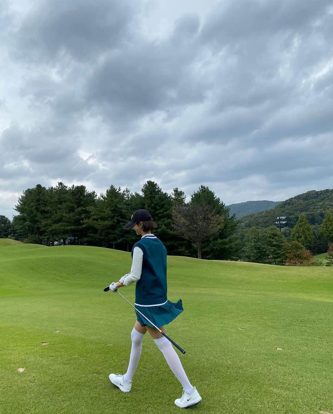 コ・ジュニさんのインスタグラム写真 - (コ・ジュニInstagram)「또 요즘 🏌🏻‍♀️ 🐥🦋🐥🦋 그리고 항상 함께하는 수지 🤱🏻 @2___susie (사진찍을때만 마스크 뺐어요 ❣️)」11月7日 21時42分 - gojoonhee