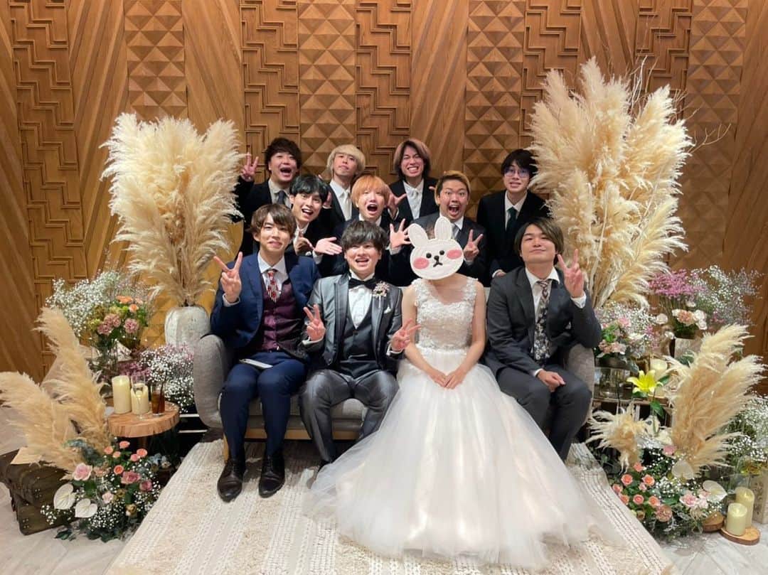 だいちぃのインスタグラム：「ちょっくら結婚式してきた🤵‍♂️👰 #各位お先です #日本一面白い結婚式」
