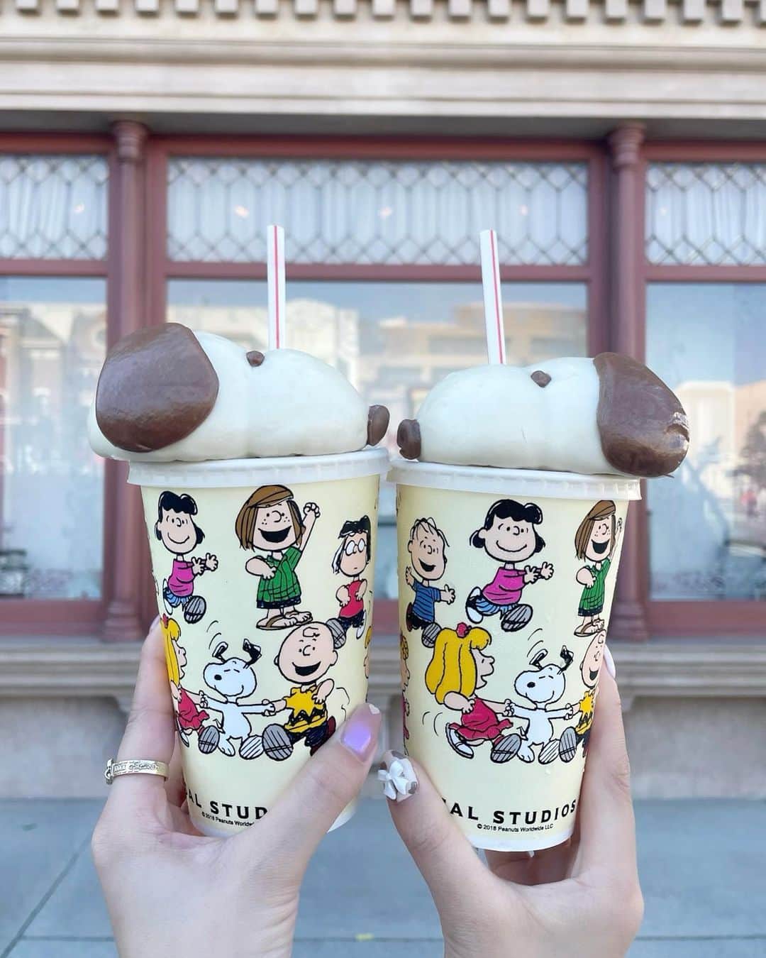 計良日向子（ひなひ）さんのインスタグラム写真 - (計良日向子（ひなひ）Instagram)「. . 毎度食べてるユニバの スヌーピーまん🐶🤎 また食べた！美味しかった♡♡ 中身はカスタードだよ🤤 . . . スヌーピーのバケハが新しく 発売されてて可愛すぎた🥺！ 冬のユニバコーデに絶対オススメ🤍 ただこの日はまだ暑くて 気合いで被ってた🤣🤣笑 . . . 👗セットアップ　@grl_official . 👜バッグ　@zara . . . . #ユニバ #ユニバーサルスタジオジャパン #ユニバコーデ #ユニバフード #スヌーピーコーデ #スヌーピーまん #grl #grl購入品 #grlコーデ #グレイル #グレイル購入品 #グレイルコーデ」11月7日 22時29分 - kerahinako1105