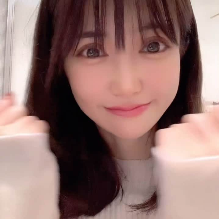 高森ゆなのインスタグラム：「のんびりとティックトックもやっています🐌  #ひきこもり #tiktok #tflers #grl #ニット #girl #アイドル #グラビアアイドル  #model #vlog #japanesegirl #vlogger  #asiangirls  #likes4like #likesforlike  #linda #dance #tflers  #셀카 #좋아요반사  #뷰티」