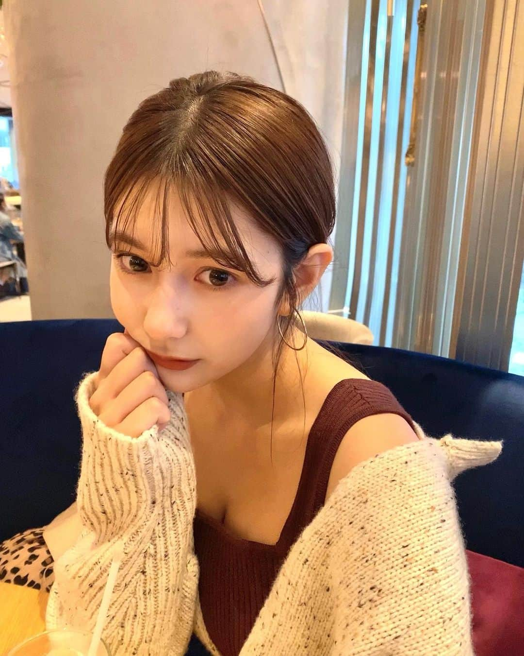 新井遥のインスタグラム：「＾ ☕️♡」