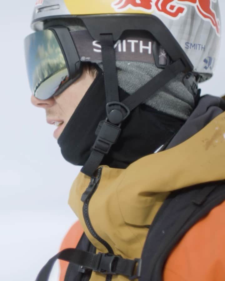 Smithのインスタグラム：「What if you could link every powder turn, every rail, every cliff drop, every comp run and every kicker nailed into one ultimate run?  @markus1eder did just that. Head to the link in bio to watch The Ultimate Run.」