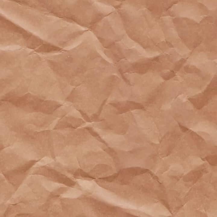 T-CHUのインスタグラム：「New🔥  我ながらステキな曲がこの世に生まれた いつもみんなありがとう これ聴いてたまにはその眉間のシワ、 解いたってもいいんちゃう🤪  love」