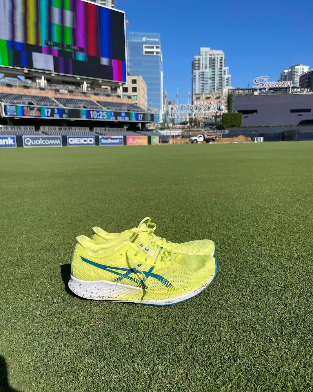 ダルビッシュ有さんのインスタグラム写真 - (ダルビッシュ有Instagram)「🌴☀️ #ASICS #Padres」11月4日 3時11分 - darvishsefat11