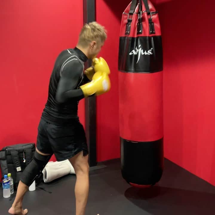久保優太のインスタグラム：「練習再開🔥🔥🔥  #PURGETOKYO #キックボクシング #キックボクシングジム #k1 #k1_wgp」