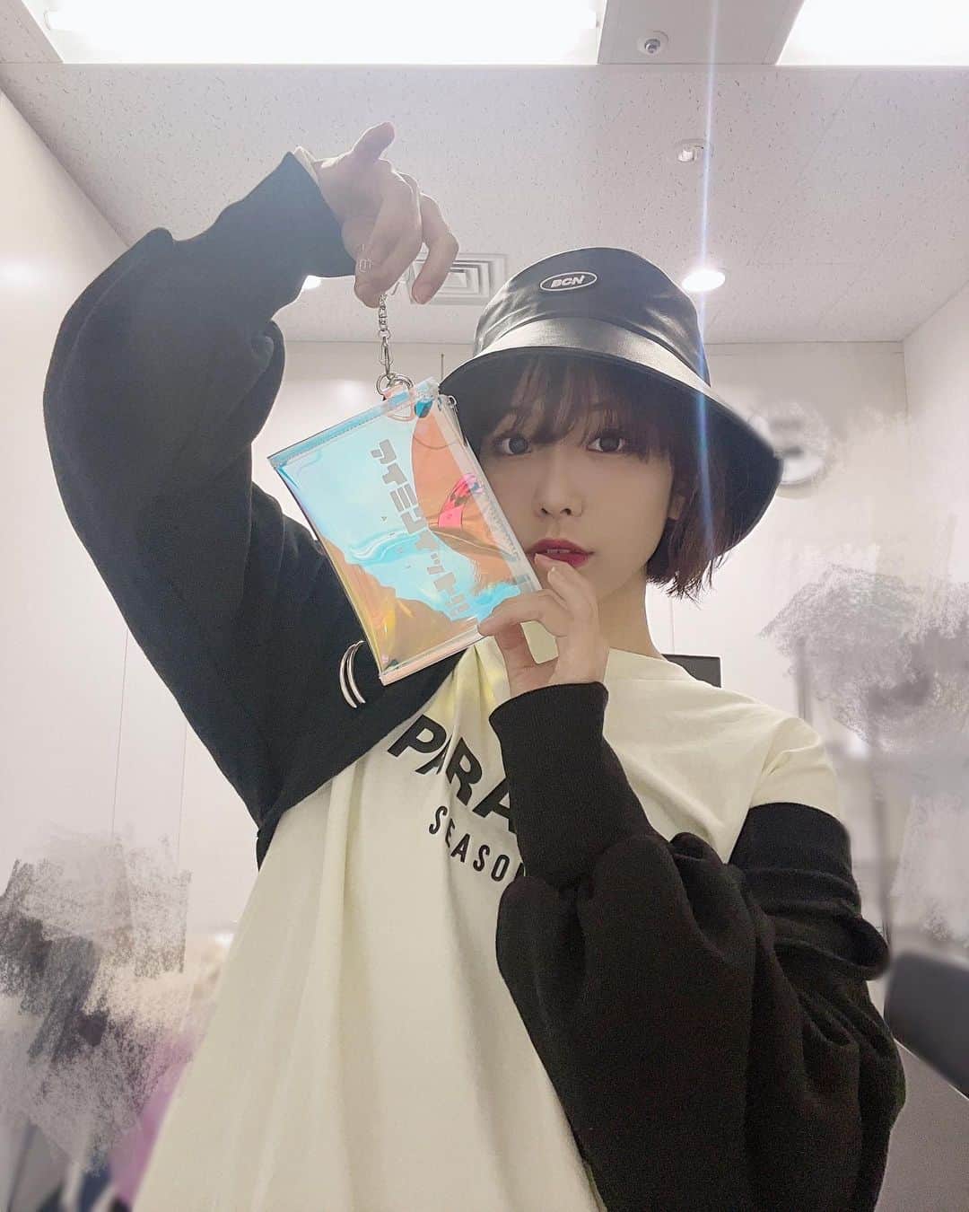 愛美のインスタグラム：「しょーとにしたらバケハかぶるようになった！」