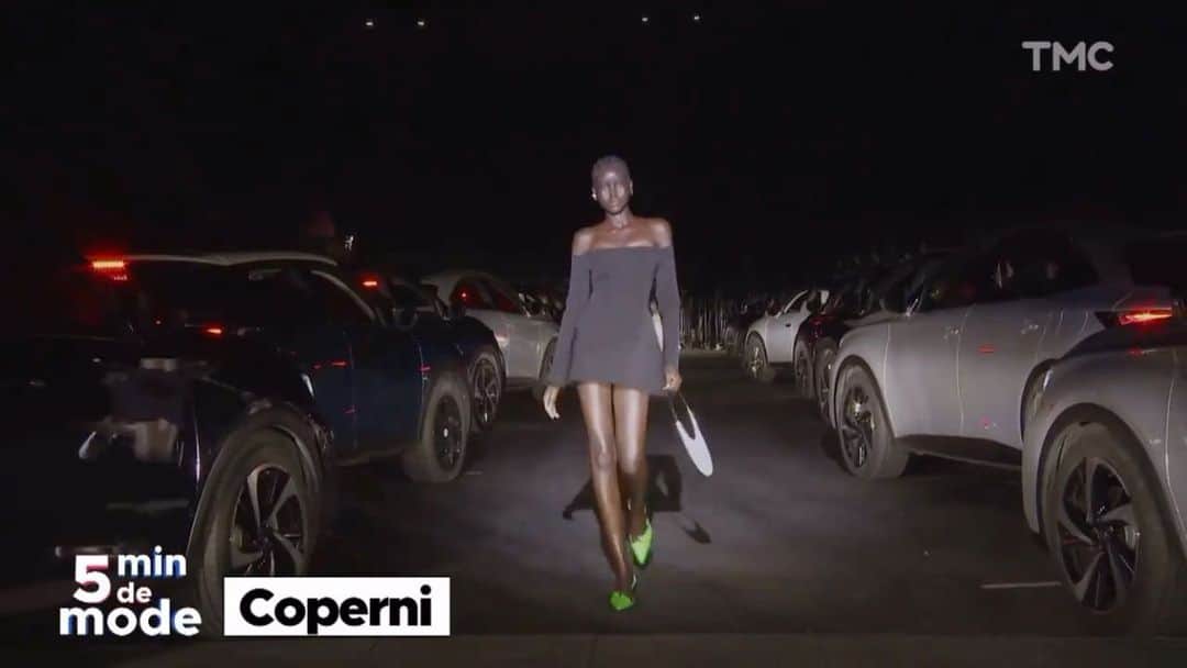 のインスタグラム：「@coperni 2021 A/W Collection  Posted @withregram • @coperni Merciii @loicprigent @juliendc et toute l’équipe @qofficiel @tmclachaine @lucienpagescommunication @lucienpages 🙏🏻🚀❤️」
