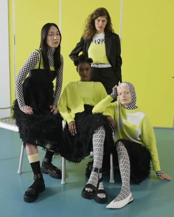 バウム ウンド ヘルガーデンのインスタグラム：「🏁 NEW SEASON IS HERE 🏁  Art and sport both require a balance between technique and personal expression  Our new collection approaches these two worlds from a Finnish viewpoint, exploring the work of Finnish painter Helene Schjerfbeck, and Formula 1, the unofficial national sport of Finland  Videographer: @stephgeddes Styling: @anderssoelvstenthomsen  Hair: @1hhaue Make-up: @rikkedengsoe Casting: @biglerbeadsworth Models: @juliahanczewska @vegahulten @kristinmckinney_ @mariaandersenn  #BaumFamily #BaumundPferdgarten」