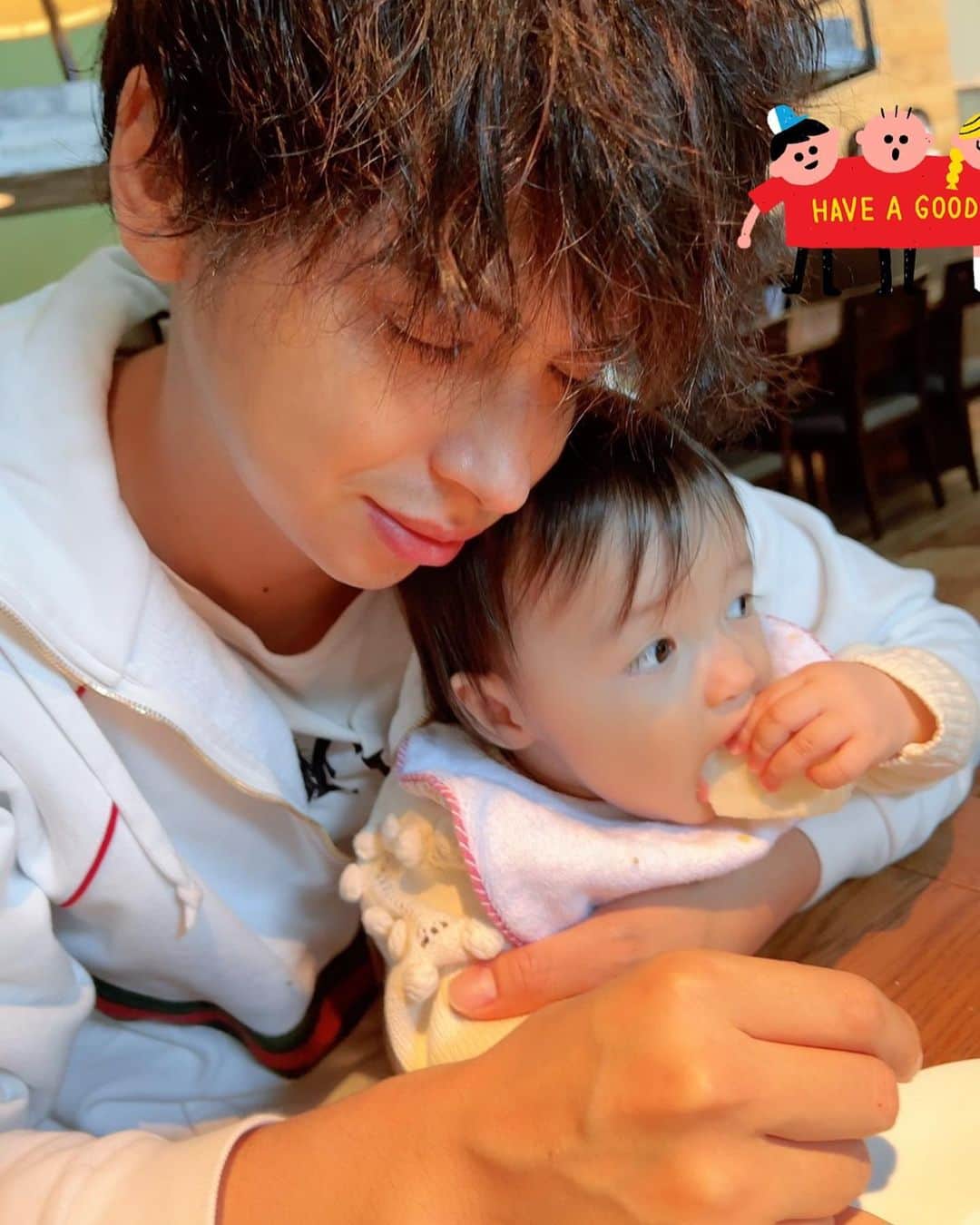 アレクサンダーのインスタグラム：「すりすり❤️」