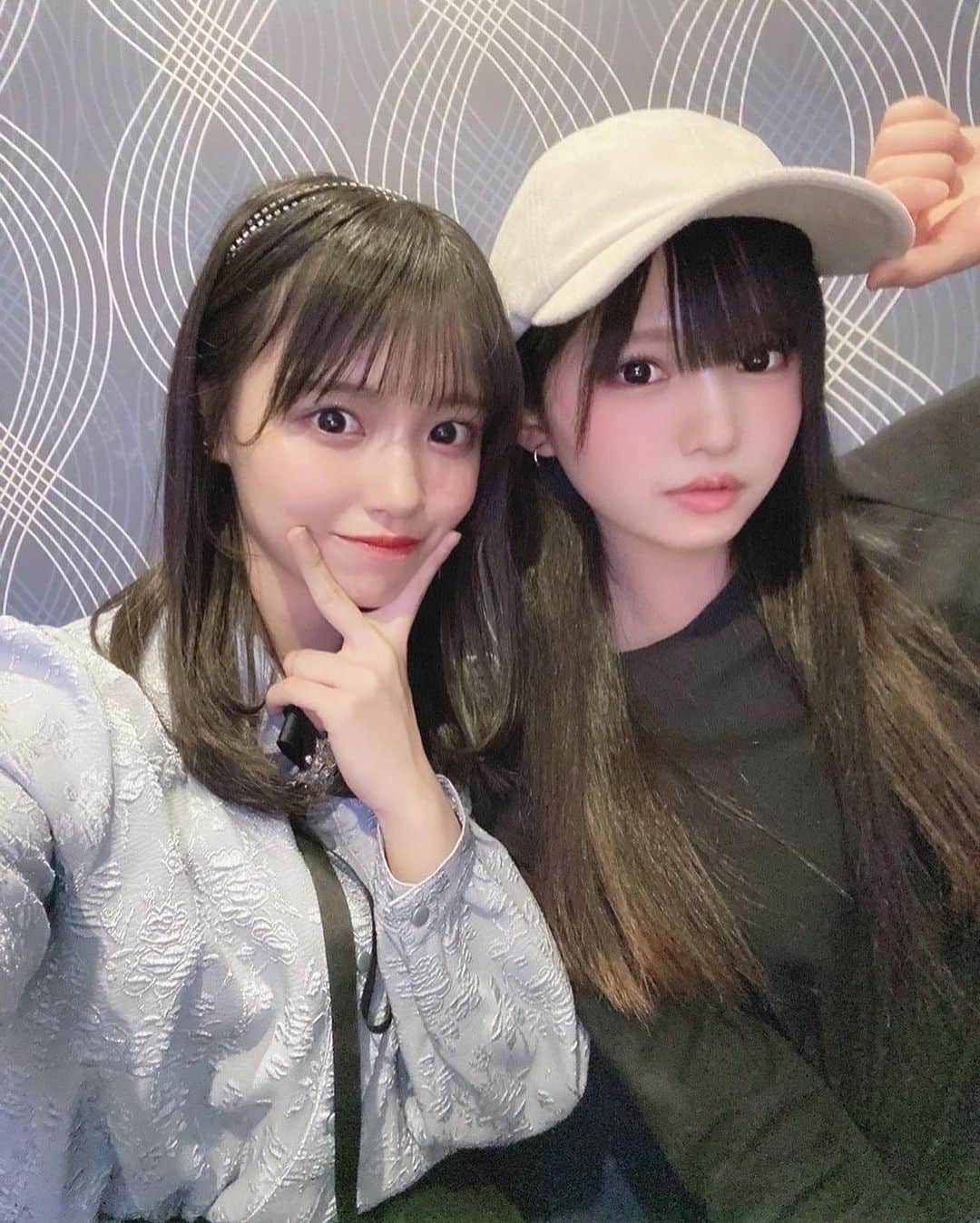 岩田陽菜のインスタグラム：「本当に久しぶりにあゆみんと遊びました👼‪❤︎‬‪ なかなか会えないけど、変わらず好きだ〜 ⁡ 後…いつでもご馳走するよ！！！🥰笑 ⁡ ⁡ ⁡ #ひなあゆ#お肉#食べたし#カラオケ#もした」