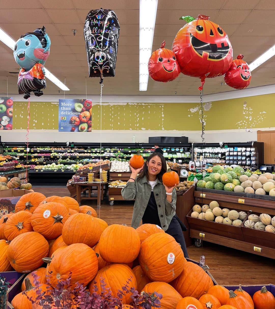 加藤未唯さんのインスタグラム写真 - (加藤未唯Instagram)「遅れてやってきたHalloween🎃🦇🕸 #halloween #かぼちゃをトロフィーと勘違い」11月4日 18時53分 - miyukato1121