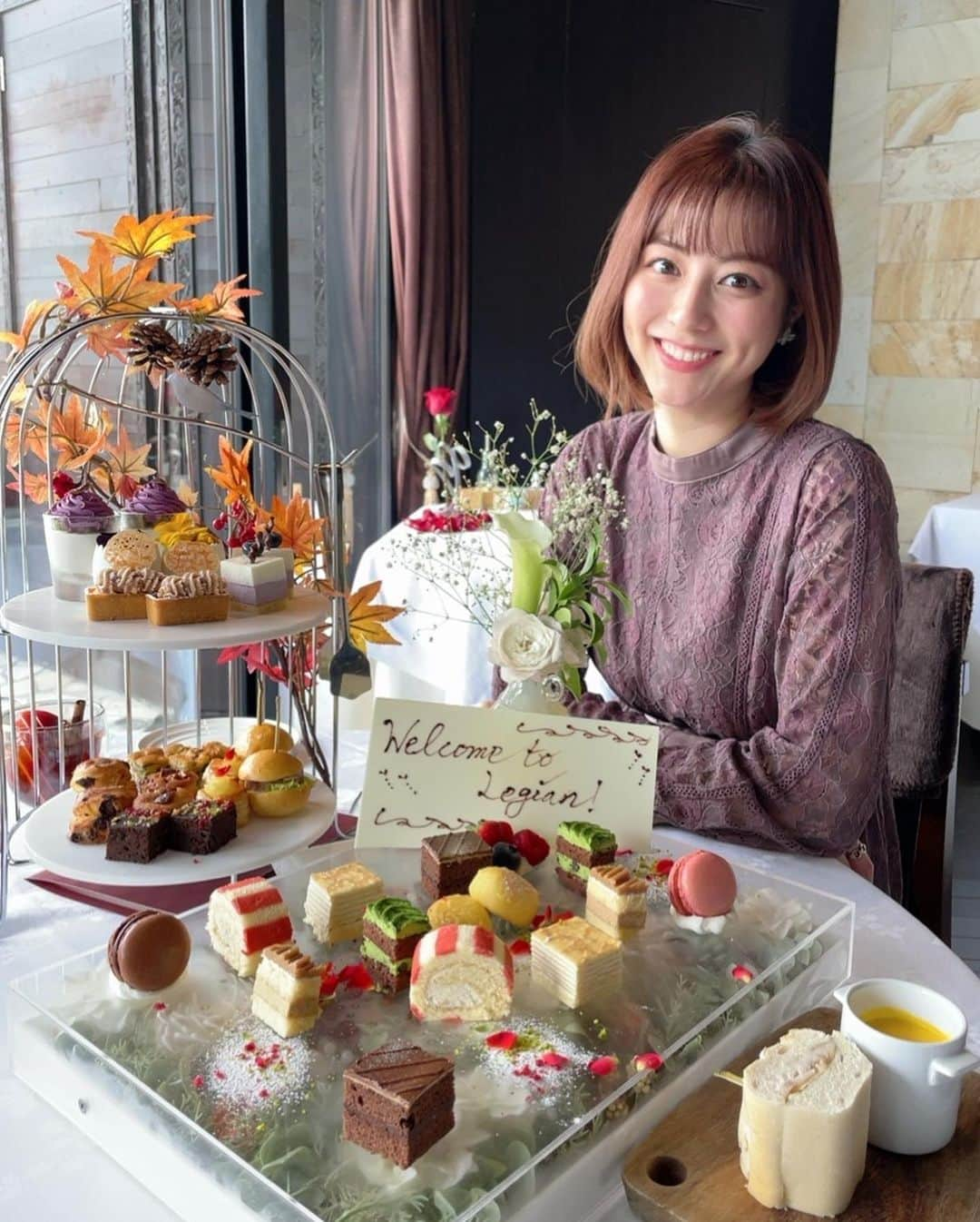 杉本有美さんのインスタグラム写真 - (杉本有美Instagram)「@legiantokyo さんへ。  秋のスイーツとっても可愛かったです😌💕  美味しかった💕  癒されました🦋  https://www.legian.jp/index.html  #レギャン東京　#legiantokyo　#渋谷女子会　#アフタヌーンティーフラワープレート　#渋谷スイーツ」11月4日 20時53分 - sugimotoyumi_official