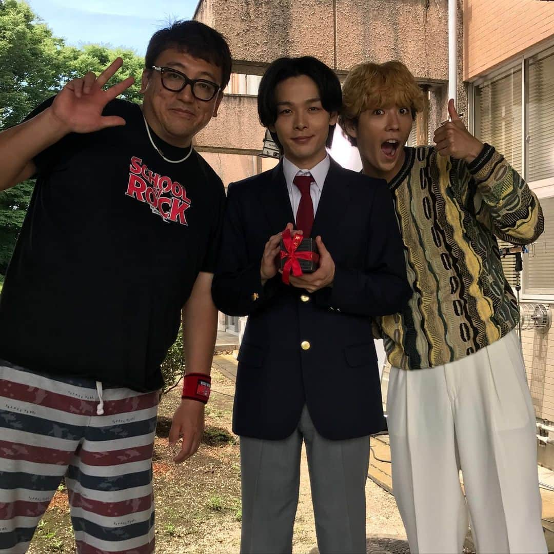 日本テレビ「今日から俺は‼︎」さんのインスタグラム写真 - (日本テレビ「今日から俺は‼︎」Instagram)「#いい推しの日 今日の5話は #中村倫也 降臨回。  #今日から俺は‼︎ 深夜25時4分〜※関東 放送直後、TVer無料配信！  未公開復活版はhulu独占配信中！ 泣く泣くカットした紅野宅シーンは見て欲しい！」11月4日 21時09分 - kyoukaraoreha_ntv