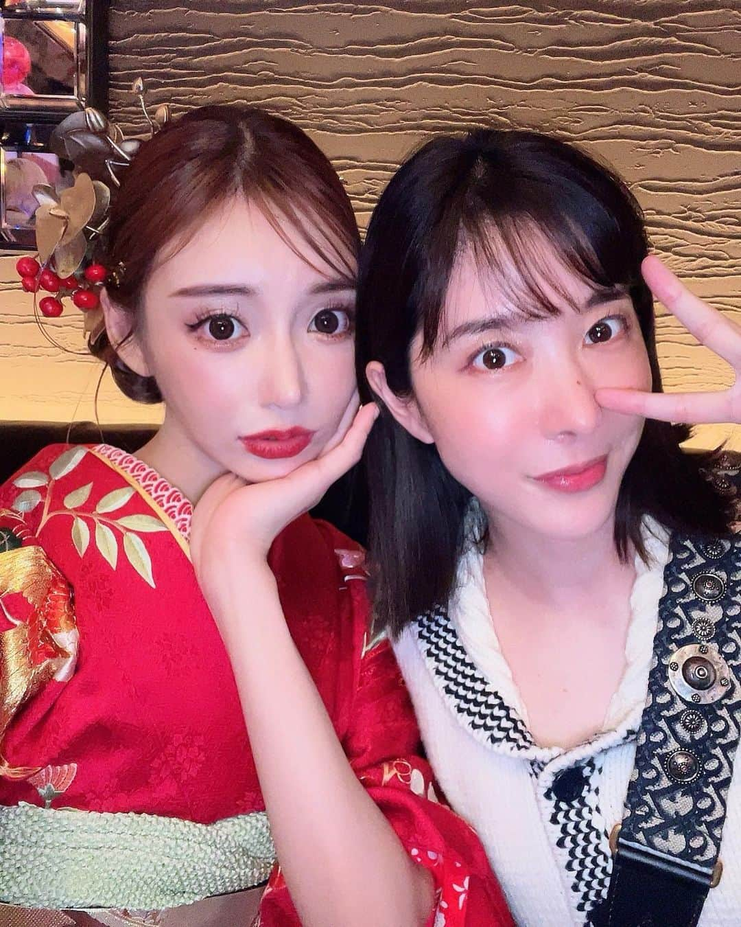 明日花キララさんのインスタグラム写真 - (明日花キララInstagram)「皆様本当にありがとうございました❤︎ 女の子たちが開けてくれた一部..🍾🤍 可愛い女の子いっぱい来てくれて楽園でした🕌👼🏻✨  もしかしたらまた来月も出勤するかもです..🎄」11月5日 2時11分 - asukakiraran