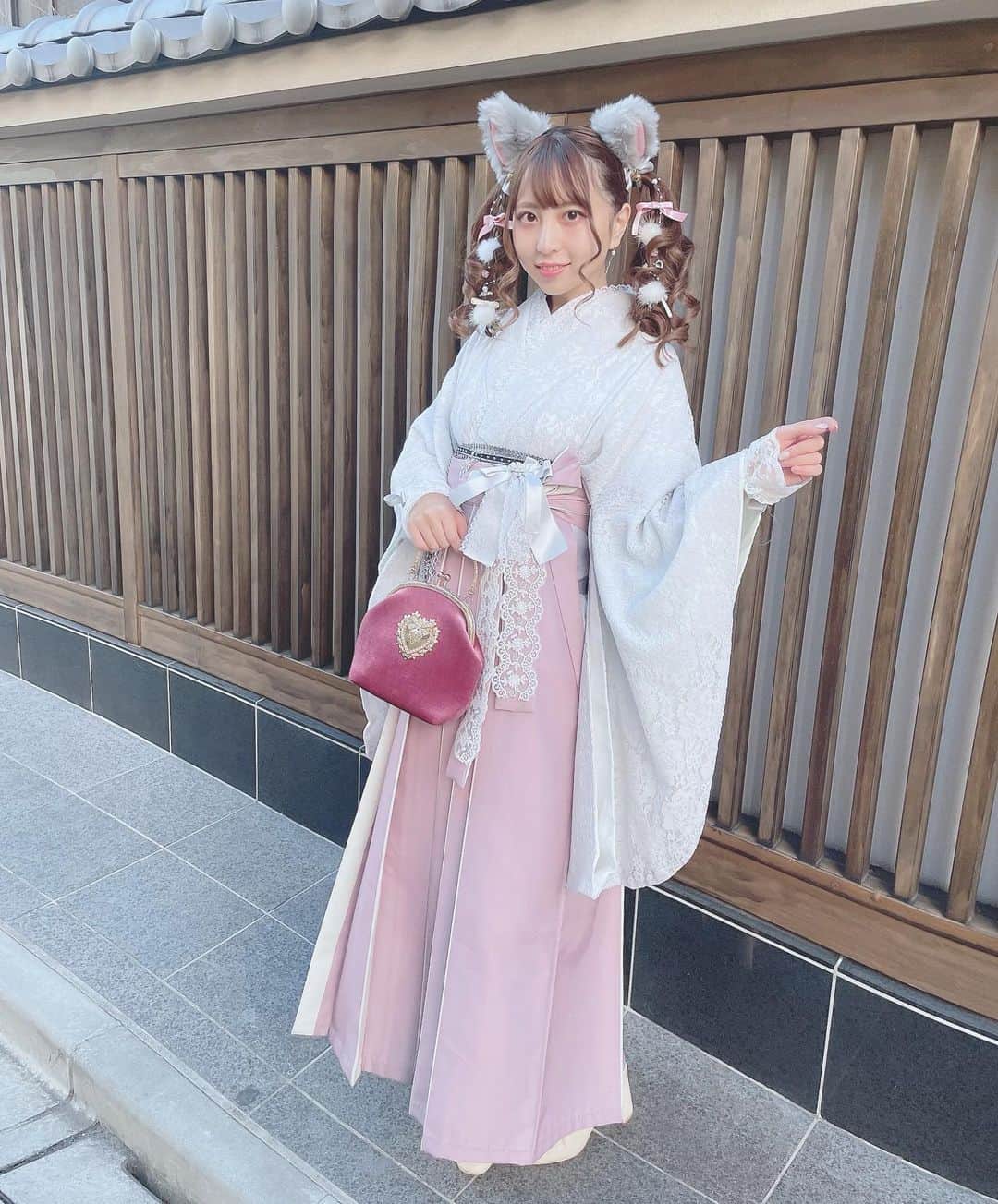 竹内星菜さんのインスタグラム写真 - (竹内星菜Instagram)「後ろに猫のおしっぽもあるの かわいいすぎないか...!!  . . みて射的で取れた🙆‍♂️☀️ . . さわだ屋(@asakusa_sawadaya ) . . #着物 #浅草 #浅草着物レンタル #さわだ屋 #さわだ屋袴 #袴　#袴ヘア #袴ヘアアレンジ #猫耳 #浅草デート #asakusatokyo」11月5日 18時16分 - seina0227