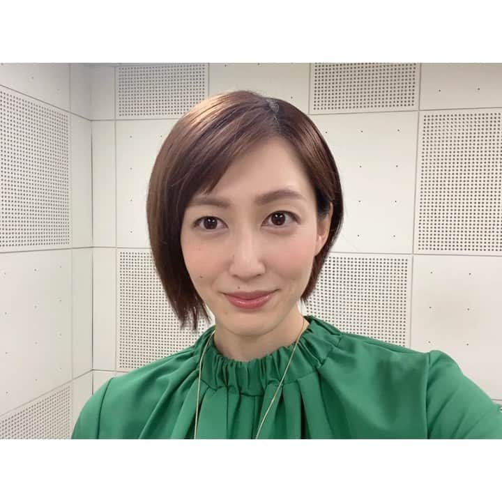 のインスタグラム：「. . きょうの #西﨑梨乃のなるほどファイブアローズ は おかえりなさい！ #矢代雪次郎 選手です🏀💛 . チームのムードメーカーでもあり 外国人選手の大切な繋ぎ役、 通訳としても活躍しています☺️✨ . この取材のために 髪の毛切って(より)かっこよくなってました🥺👏✨ . ぜひぜひ、 このあと3時50分からの every.FRIDAYチェックしてください〜🥰📺 . #西日本放送 #RNC #岡山 #香川 #everyFRIDAY #エブリフライデー #香川ファイブアローズ #Bリーグ #矢代雪次郎 選手 #☃️ #面白かったです #いじられっぱなしでした #笑」