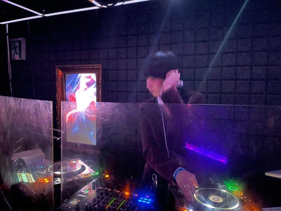 浅井小次郎のインスタグラム：「WARP DJ  #浅井小次郎」