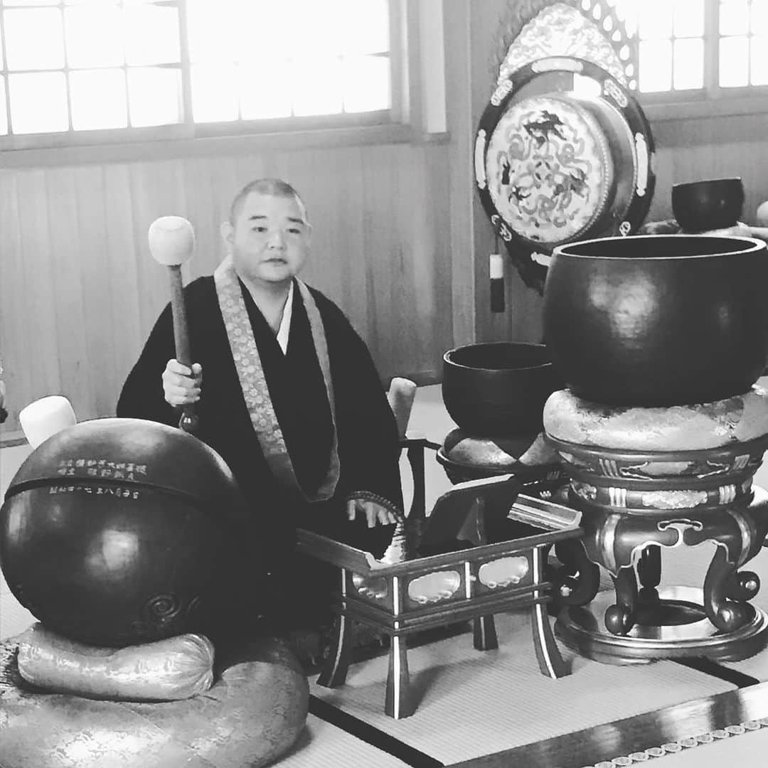 内山信二さんのインスタグラム写真 - (内山信二Instagram)「世界が平和でありますように！  願います。」11月5日 16時03分 - meetbowl2929