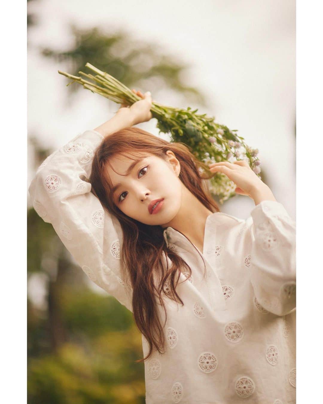 シン・セギョンのインスタグラム：「@edam.official 💛」