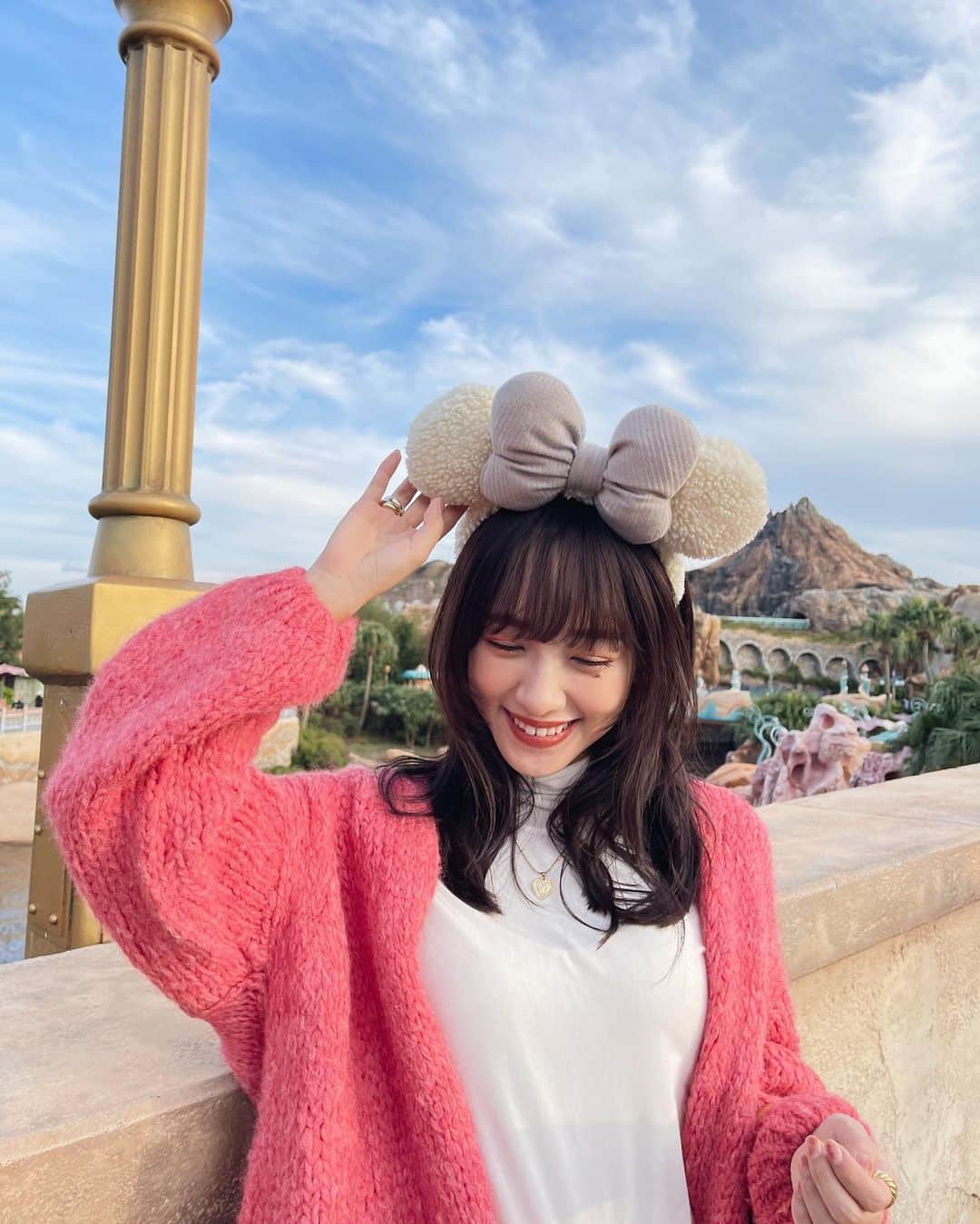 前田希美（まえのん）さんのインスタグラム写真 - (前田希美（まえのん）Instagram)「大好きな場所へ…🐭🏰  やっと行けたー！！！  pink×whiteコーデです。  #のんの私服 #Disney #disneysea  #tokyo #tokyodisneyland #tokyodisneysea  #tds #tdl #pink」11月5日 19時41分 - maeda_nozomi