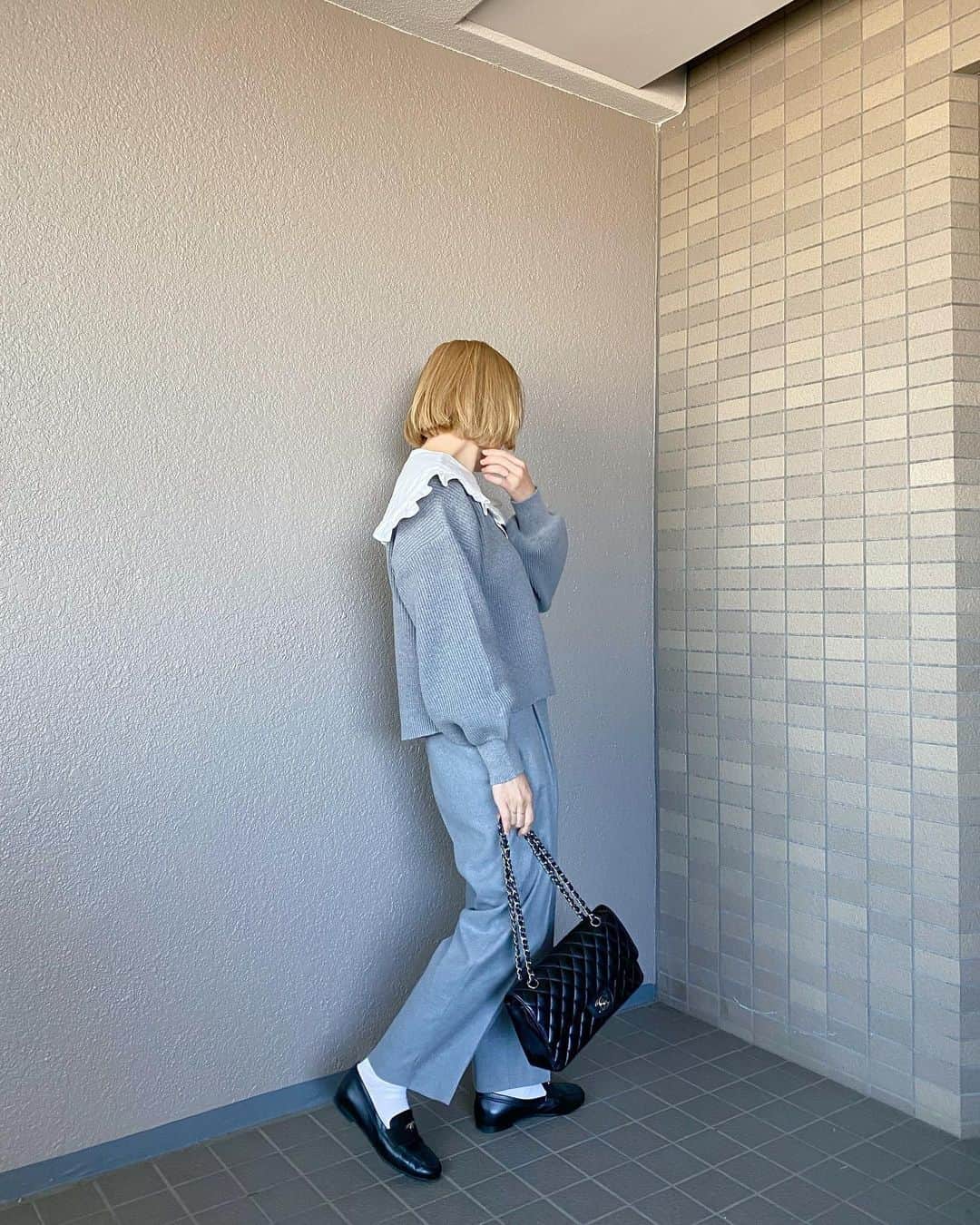 高山直子さんのインスタグラム写真 - (高山直子Instagram)「同色に襟プラス😎 大人気のカラーニット&カラーパンツ🐭  #おとなふく #EiiS #155cm」11月5日 19時57分 - nao_70koro
